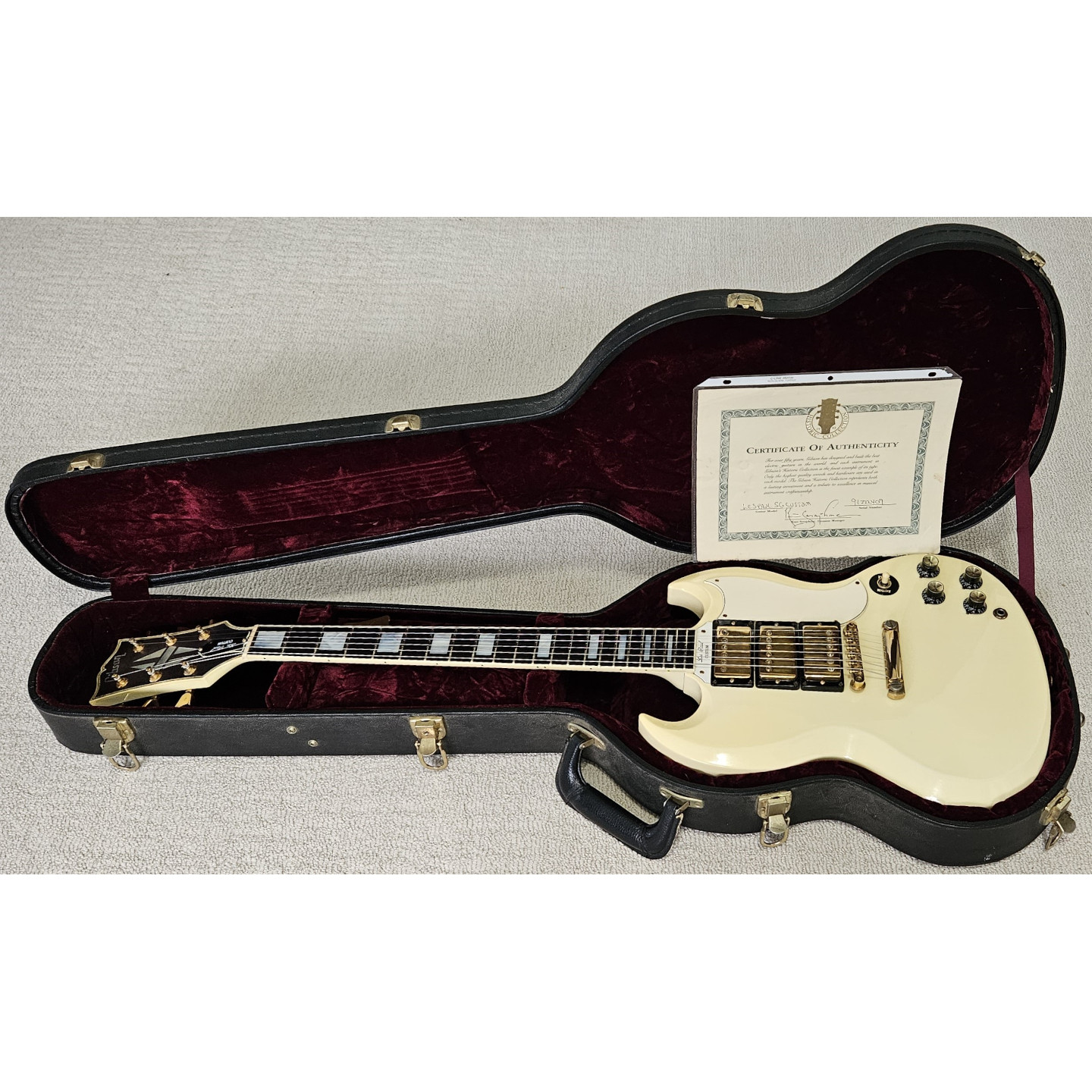 1992 Gibson Historic '61 Les Paul SG Reissue Custom Antique Ivory White 3-Pickup '62 Vintage Electric Guitar