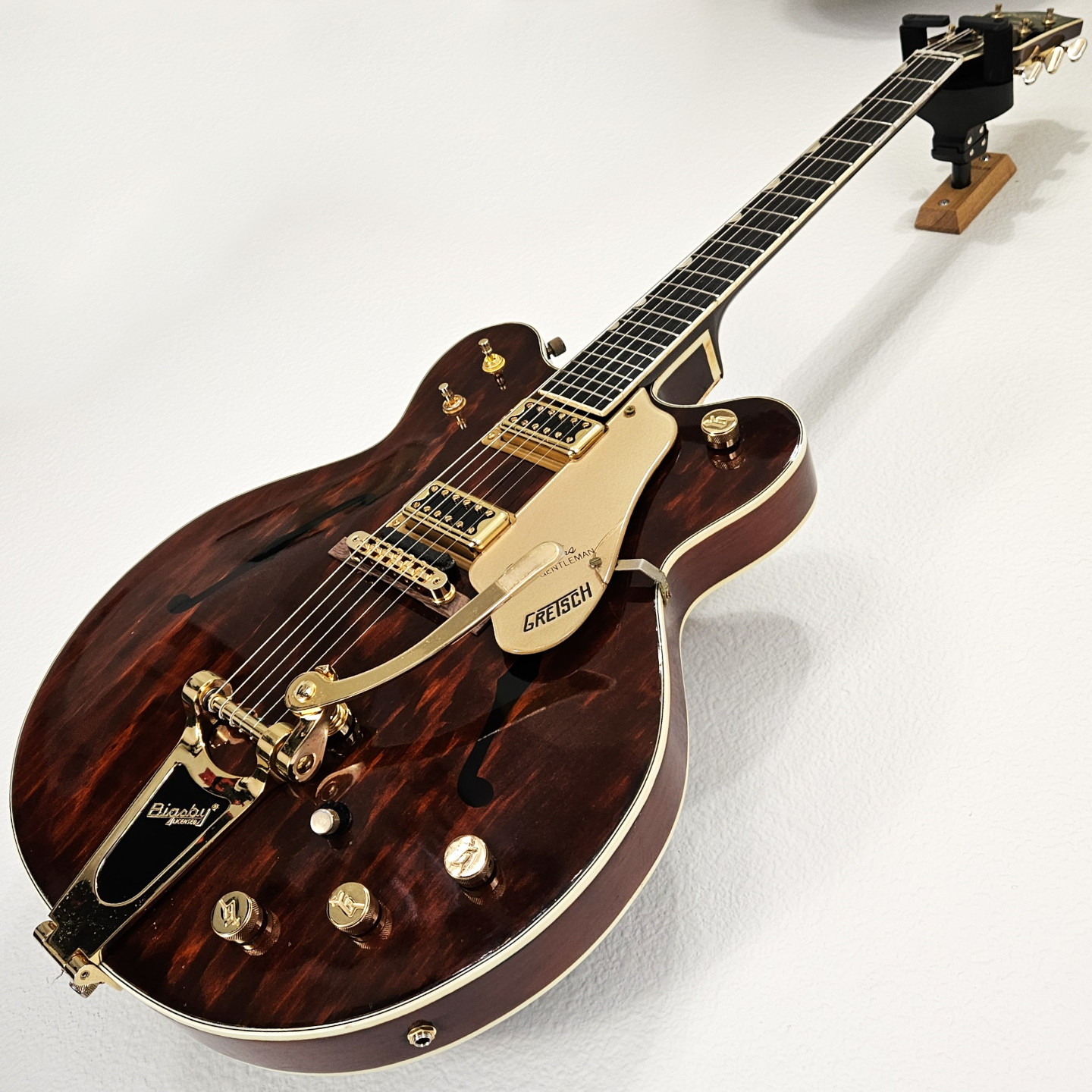1967 Gretsch 6122 Chet Atkins Country Gentleman Walnut Brown Vintage Electric Guitar