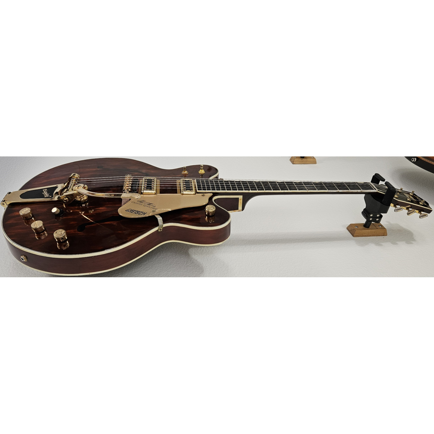 1967 Gretsch 6122 Chet Atkins Country Gentleman Walnut Brown Vintage Electric Guitar