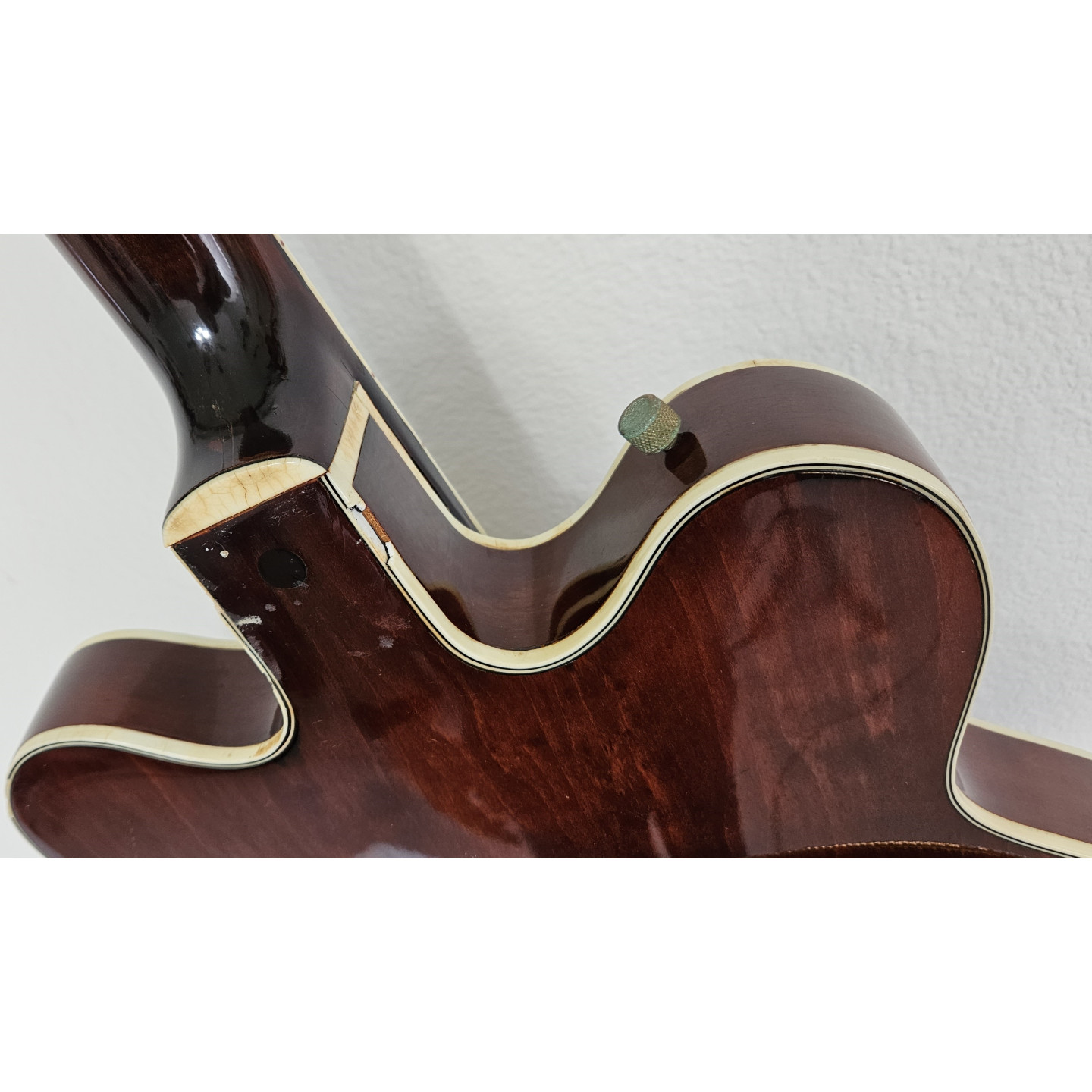 1967 Gretsch 6122 Chet Atkins Country Gentleman Walnut Brown Vintage Electric Guitar