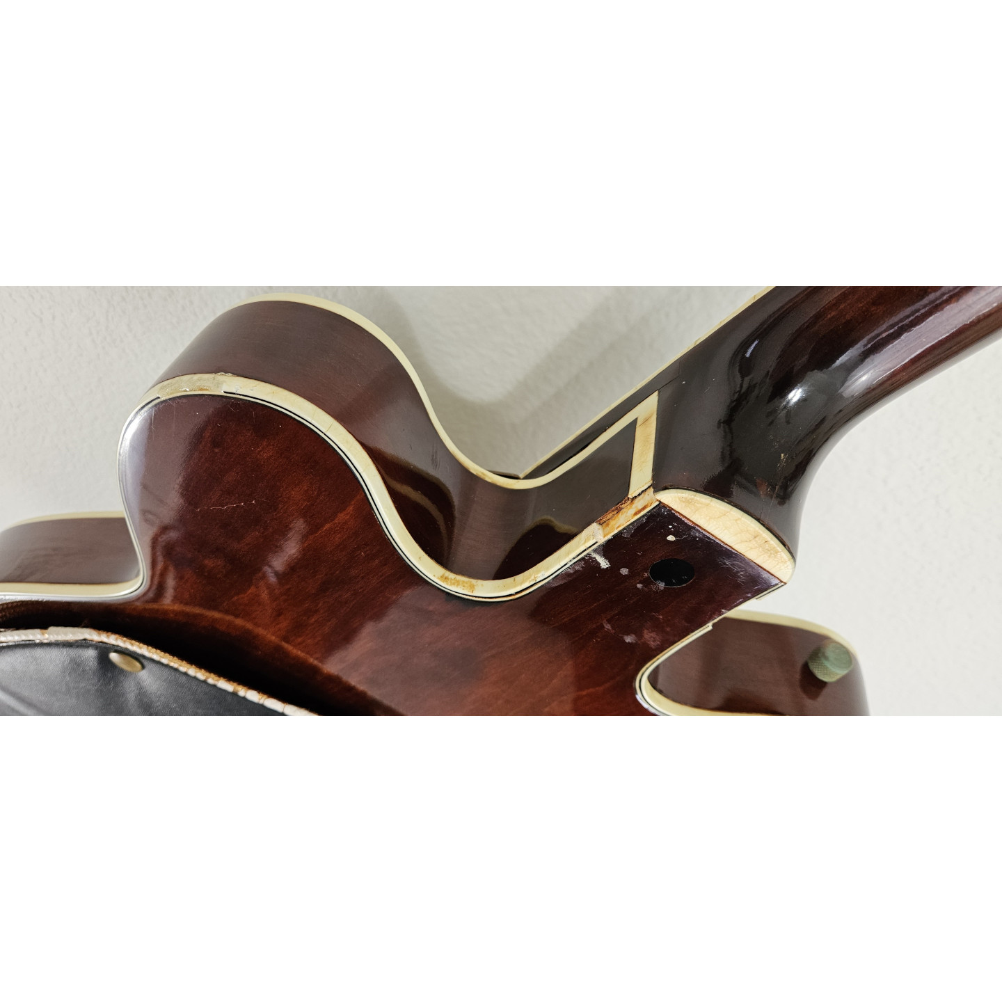 1967 Gretsch 6122 Chet Atkins Country Gentleman Walnut Brown Vintage Electric Guitar
