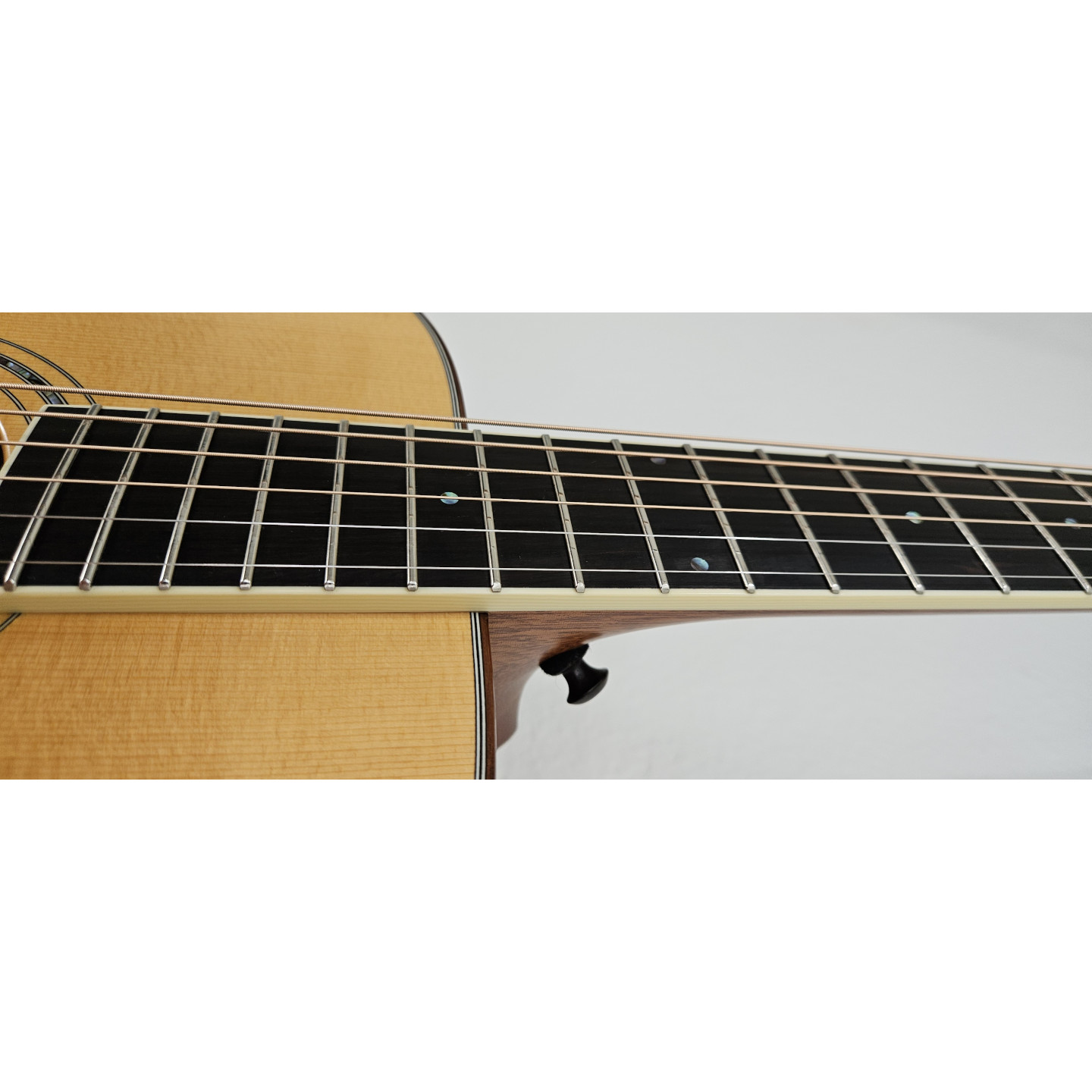 2007 Northwood R80-MJ Mini-Jumbo Acoustic Guitar