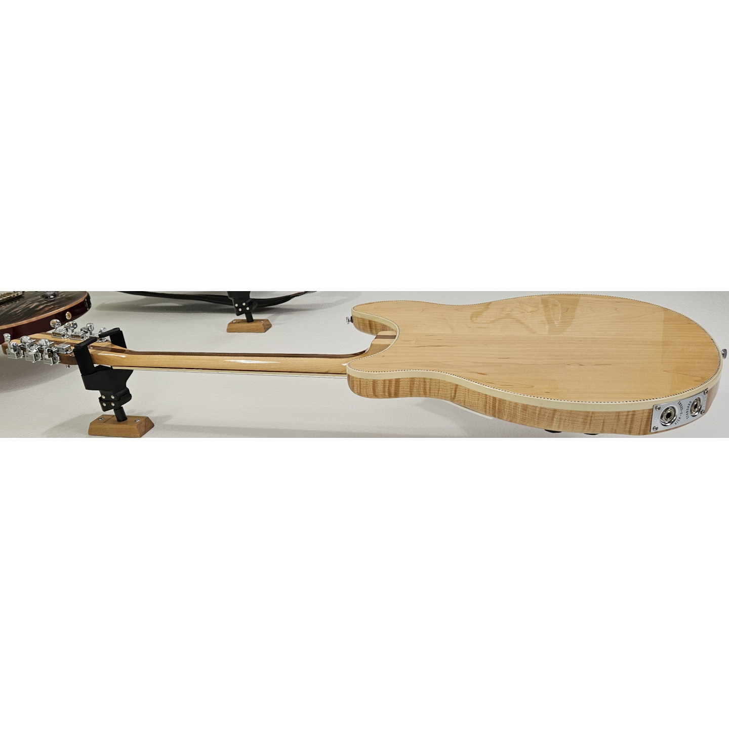 1988 Rickenbacker 370/12RM Roger Mcguinn Limited Edition Byrd 12-String Mapleglo Vintage Electric Guitar