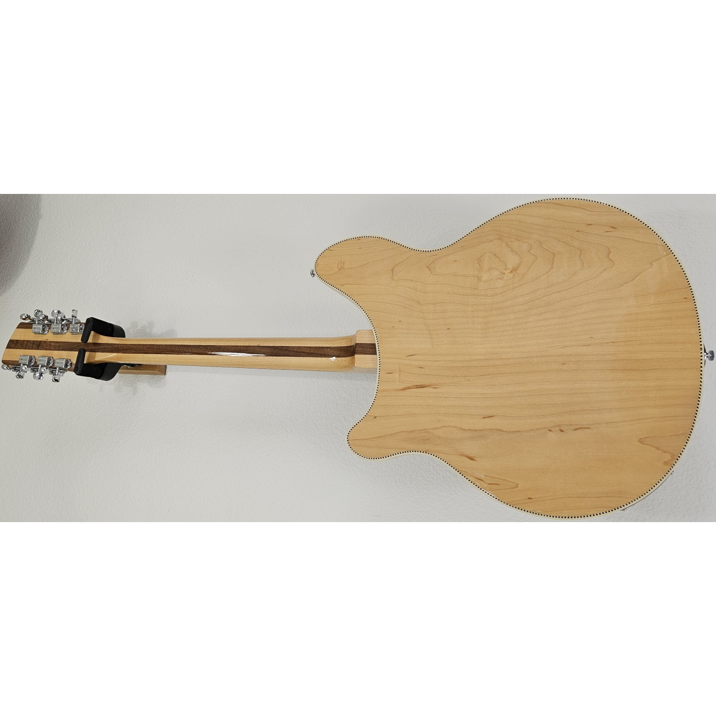 1988 Rickenbacker 370/12RM Roger Mcguinn Limited Edition Byrd 12-String Mapleglo Vintage Electric Guitar