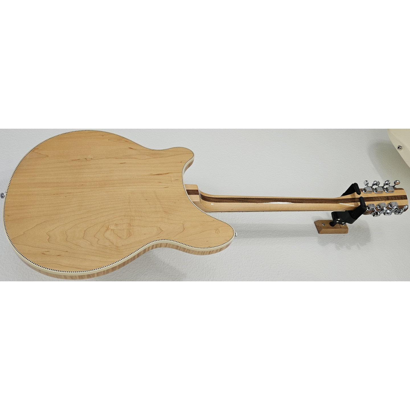1988 Rickenbacker 370/12RM Roger Mcguinn Limited Edition Byrd 12-String Mapleglo Vintage Electric Guitar