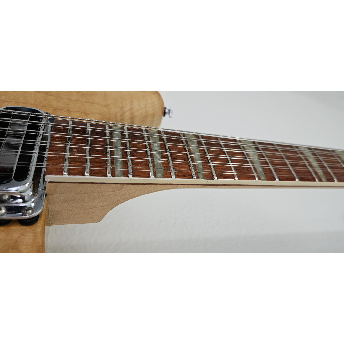 1988 Rickenbacker 370/12RM Roger Mcguinn Limited Edition Byrd 12-String Mapleglo Vintage Electric Guitar