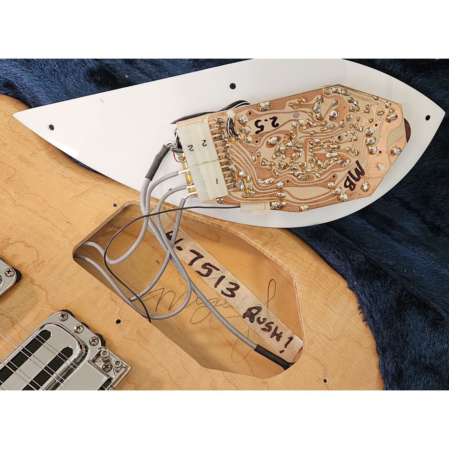 1988 Rickenbacker 370/12RM Roger Mcguinn Limited Edition Byrd 12-String Mapleglo Vintage Electric Guitar