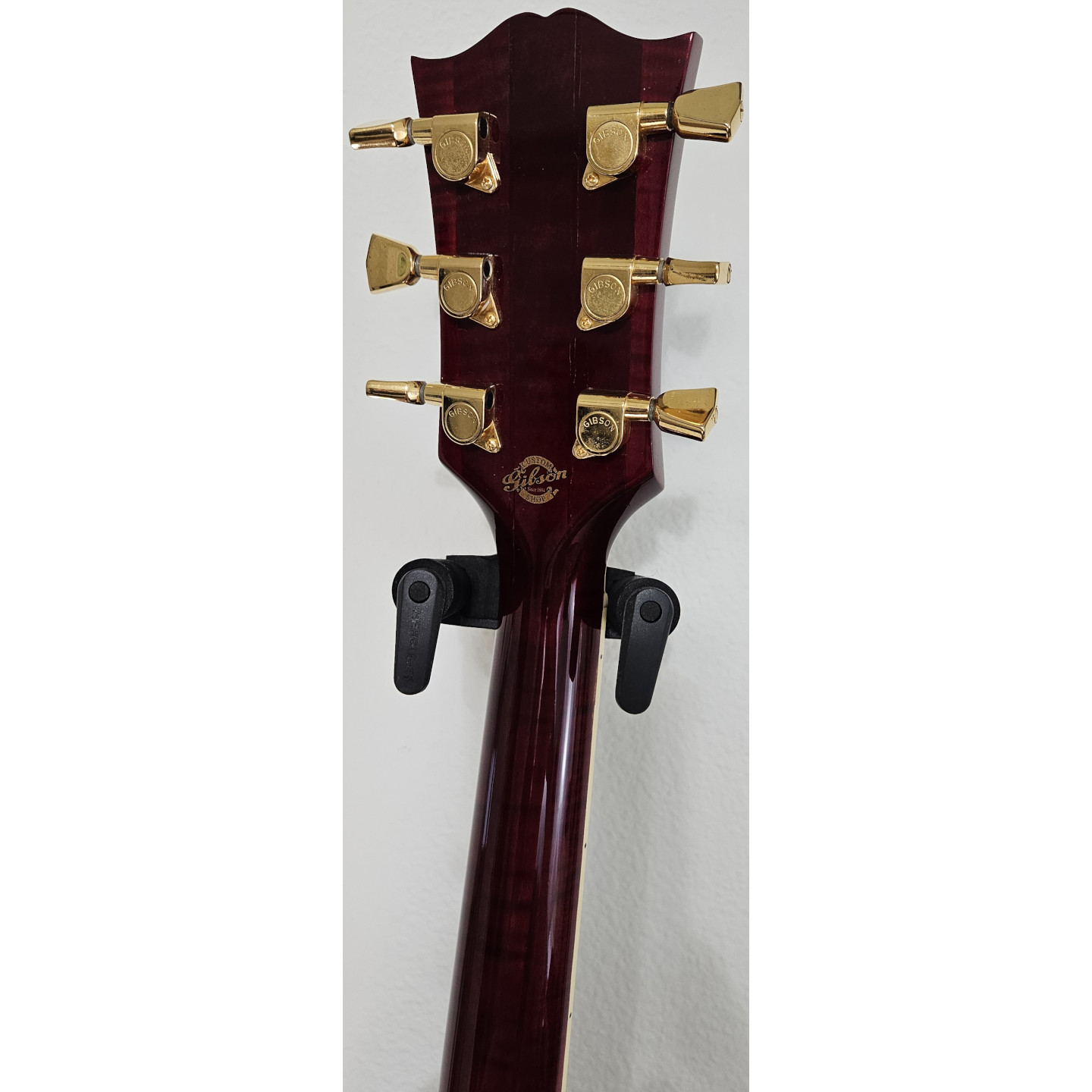1997 Gibson Custom Shop Dove In Flight Limited Edition Acoustic Guitar