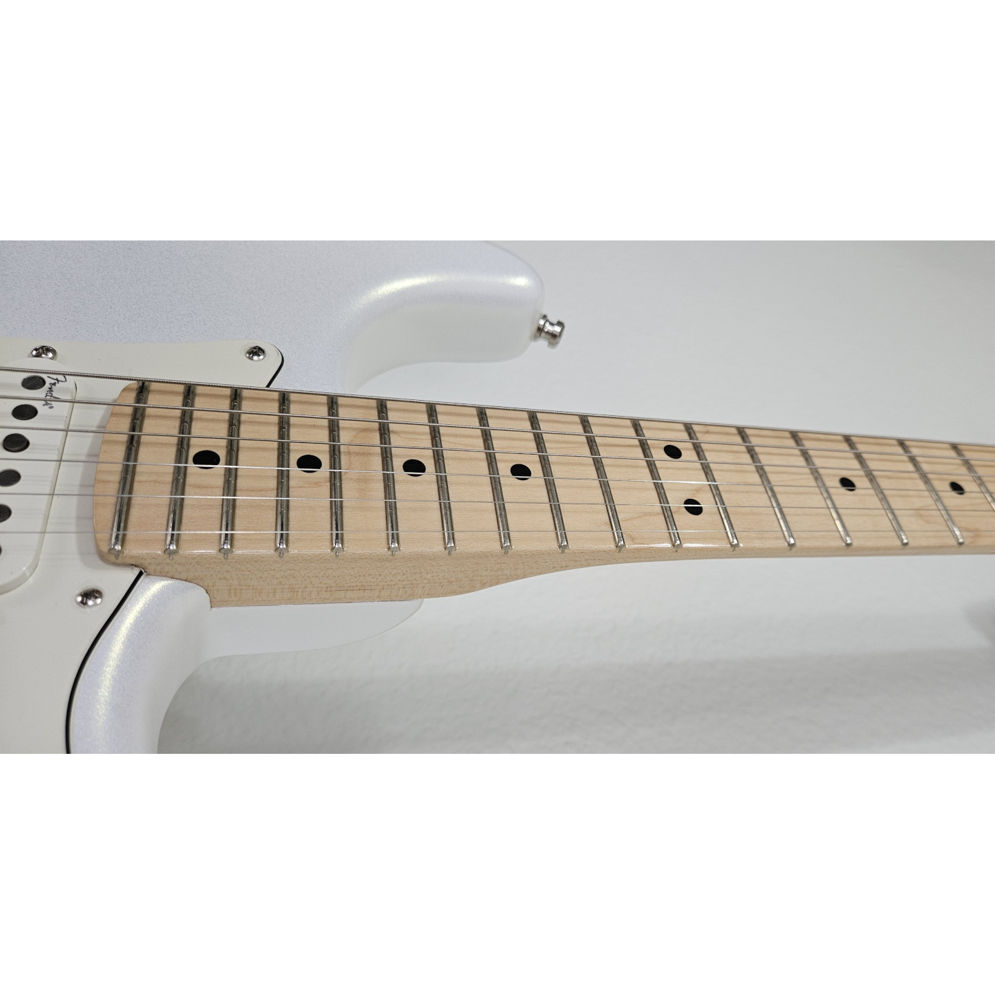 2023 Fender Juanes American Ultra Stratocaster Maple Fingerboard Luna White Electric Guitar