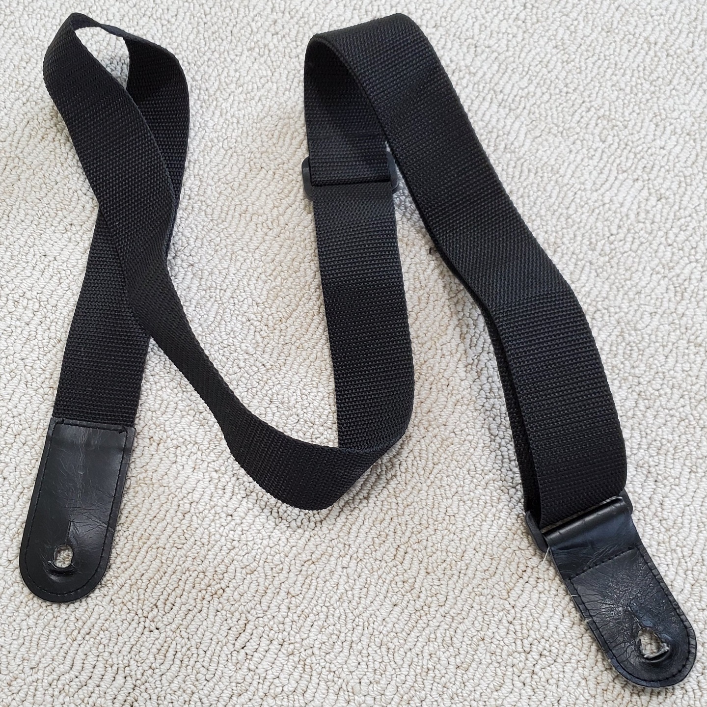 Black Guitar Strap