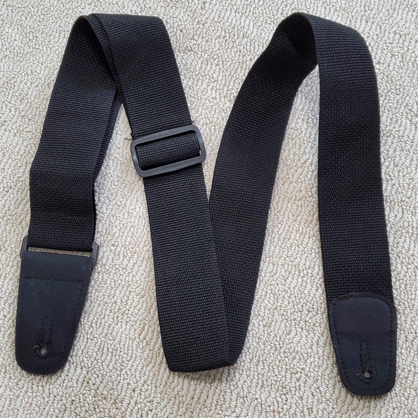 Black Guitar Strap