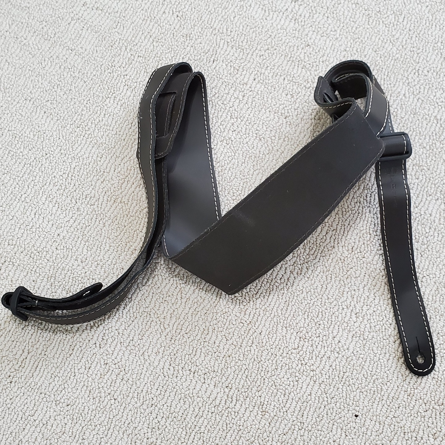 Martin Black Leather Guitar Strap